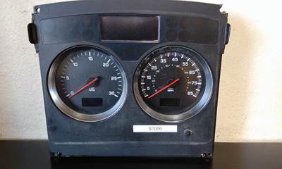 Kenworth T600 Instrument Panel Cluster