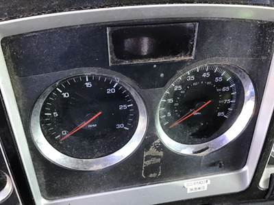 Kenworth T660 Instrument Panel Cluster