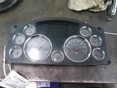 Kenworth T680 Instrument Panel Cluster