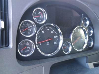 Kenworth T680 Instrument Panel Cluster