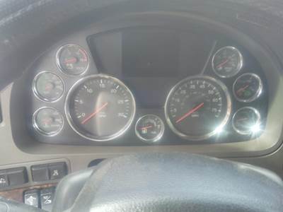 Kenworth T680 Left Instrument Panel Cluster
