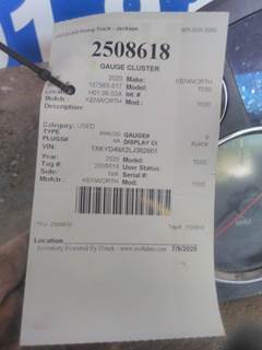 Kenworth T680 Instrument Panel Cluster