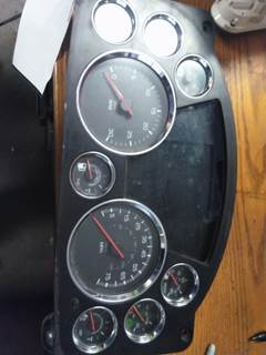 Kenworth T680 Instrument Panel Cluster