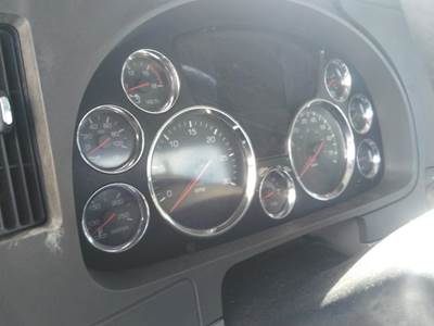 Kenworth T680 Left Instrument Panel Cluster