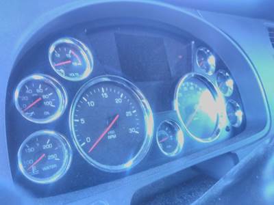 Kenworth T680 Instrument Panel Cluster