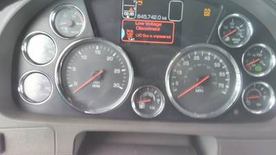 Kenworth T680 Instrument Panel Cluster