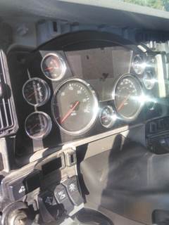 Kenworth T680 Instrument Panel Cluster