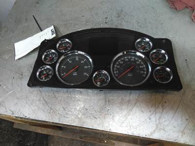 Kenworth T680 Instrument Panel Cluster