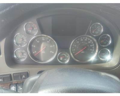 Kenworth T680 Left Instrument Panel Cluster