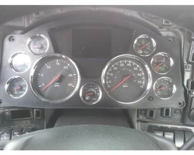 Kenworth T680 Instrument Panel Cluster