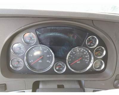 Kenworth T680 Left Instrument Panel Cluster