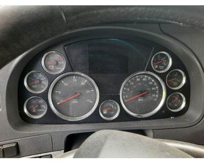 Kenworth T680 Instrument Panel Cluster