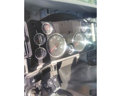Kenworth T680 Instrument Panel Cluster