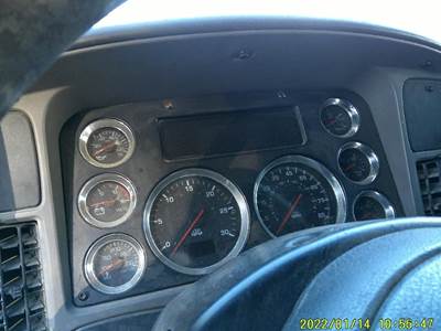 Kenworth T700 Instrument Panel Cluster