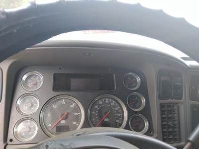 Kenworth T700 Left Instrument Panel Cluster