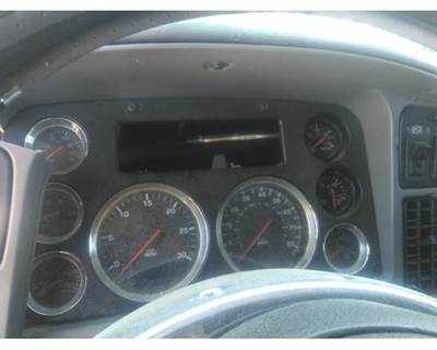 Kenworth T700 Instrument Panel Cluster
