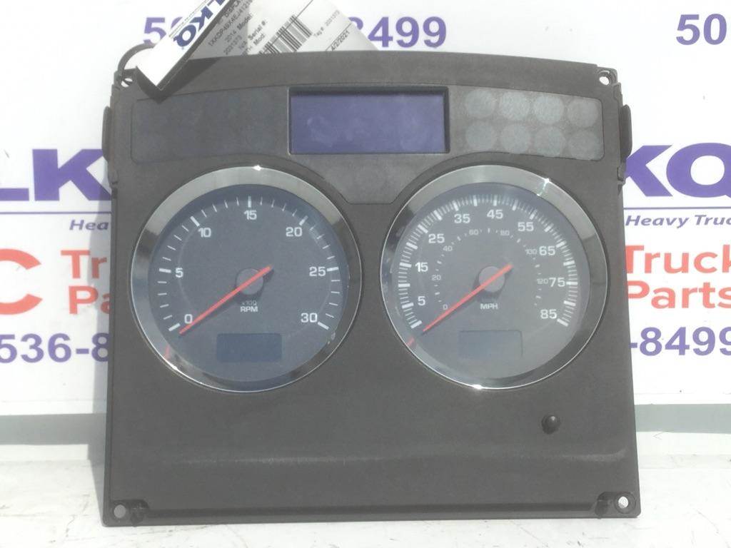 2014 Kenworth T800 Instrument Panel Cluster for a Kenworth T800B For Sale Spokane Valley, WA
