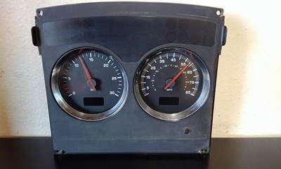 Kenworth T800 Instrument Panel Cluster