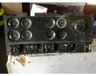 Kenworth T800B Instrument Panel Cluster