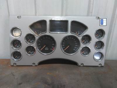 Mack Pinnacle CHU613 Instrument Panel Cluster for a Mack CHU613