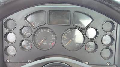Mack Pinnacle CXU612 Instrument Panel Cluster for a Mack CXU612