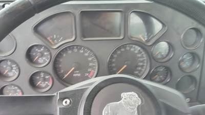 Mack Pinnacle CXU612 Instrument Panel Cluster for a Mack CXU612