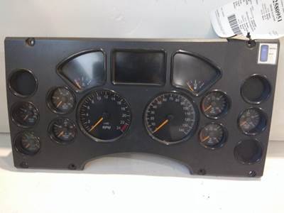 Mack Pinnacle CXU612 Instrument Panel Cluster for a Mack CXU612