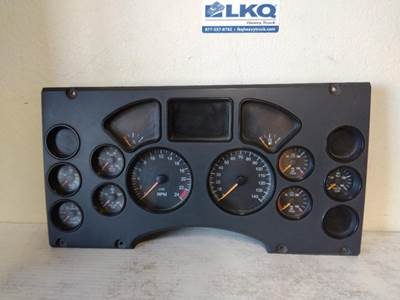 Mack Pinnacle CXU612 Instrument Panel Cluster for a Mack CXU612