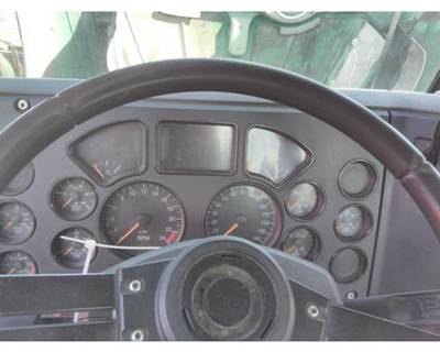 Mack Pinnacle CXU612 Instrument Panel Cluster for a Mack CXU612