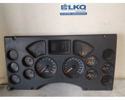 Mack Pinnacle CXU612 Instrument Panel Cluster for a Mack CXU612