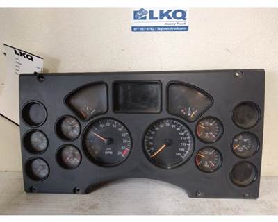 Mack Pinnacle CXU612 Instrument Panel Cluster for a Mack CXU612