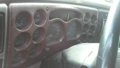 Mack Vision CX613 Instrument Panel Cluster for a Mack CX613