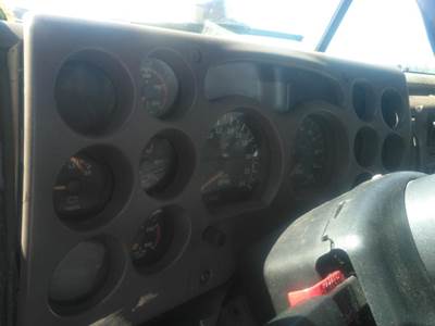 Mack Vision CXN612 Instrument Panel Cluster for a Mack CXN612