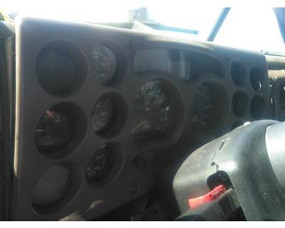 Mack Vision CXN612 Instrument Panel Cluster for a Mack CXN612