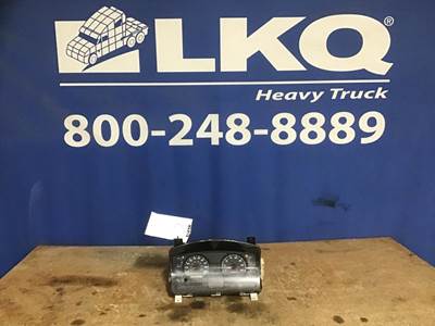Mitsubishi Fuso FK260 Instrument Panel Cluster