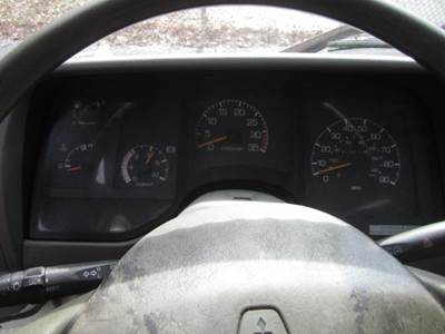 Mitsubishi Fuso FM617 Instrument Panel Cluster
