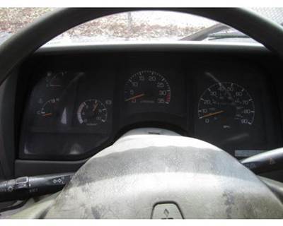 Mitsubishi Fuso FM617 Instrument Panel Cluster