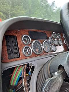 Peterbilt 386 Instrument Panel Cluster
