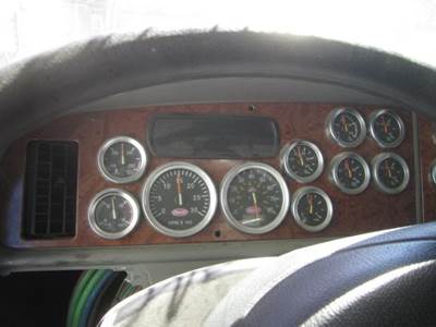 Peterbilt 387 Instrument Panel Cluster