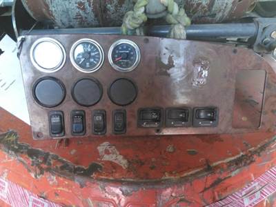 Peterbilt 387 Instrument Panel Cluster