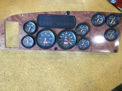 Peterbilt 387 Instrument Panel Cluster