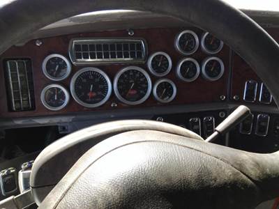 Peterbilt 387 Instrument Panel Cluster