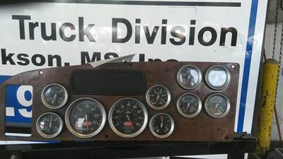 Peterbilt 387 Instrument Panel Cluster