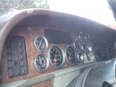 Peterbilt 387 Instrument Panel Cluster
