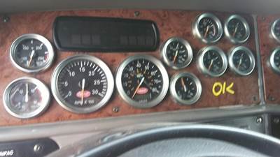 Peterbilt 387 Instrument Panel Cluster