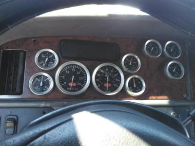 Peterbilt 387 Instrument Panel Cluster