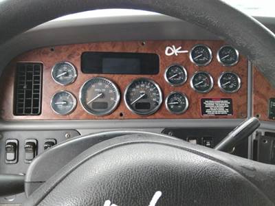 Peterbilt 387 Instrument Panel Cluster