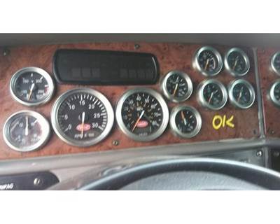 Peterbilt 387 Instrument Panel Cluster