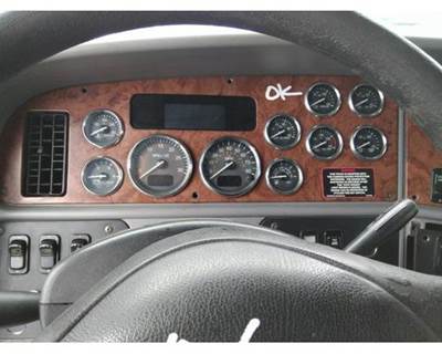 Peterbilt 387 Instrument Panel Cluster