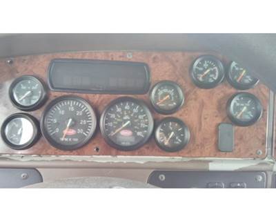 Peterbilt 387 Instrument Panel Cluster